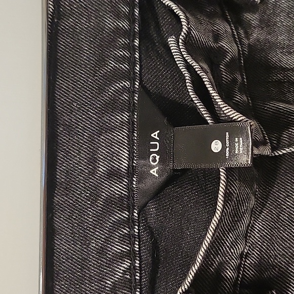 Aqua, high waisted pleated Barrel jeans - Picture 2 of 3